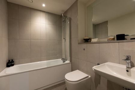 2 bedroom flat to rent - Photo 4