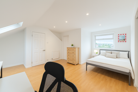 5 bedroom end of terrace house to rent - Photo 2