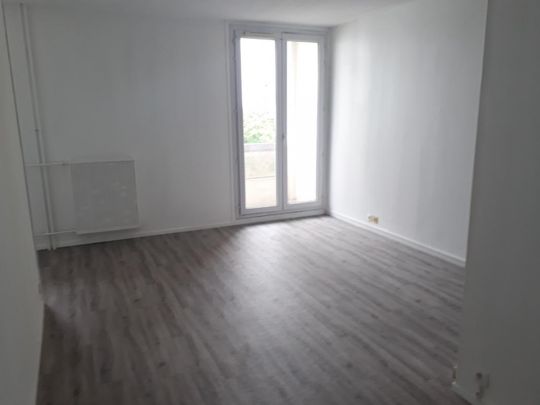 Location Appartement 1 pièce 30m² GRADIGNAN 33170 - Photo 1