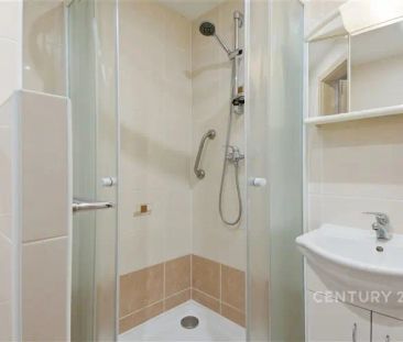 Pronájem bytu 1+1 s lodžií a dvěma úložnými prostory, Bílina – Alšo... - Photo 4