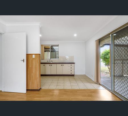 38 Willow Way, Maddington, WA 6109 - Photo 4