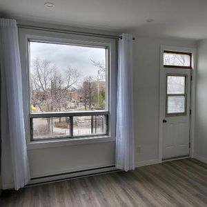 3 ½ récemment rénové à louer à Villeray - Photo 2