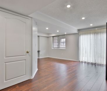 For Lease - 3376 Angel Pass Drive, Mississauga, Ontario - Photo 6