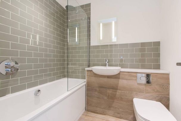 2 bedroom flat to rent - Photo 1