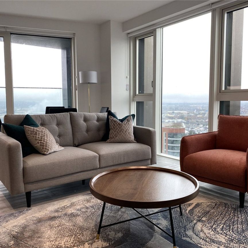 8 Portal Way, Acton, W3 - Photo 1