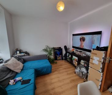 1 Bed Flat, Sidney Avenue, N13 - Photo 2