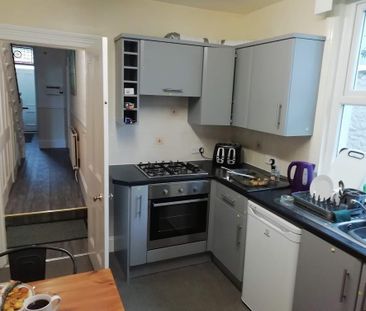 5 bedroom house to rent - Photo 4