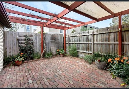 25 Balmoral Street, South Yarra VIC 3141 - House For Rent | Domain - Photo 5