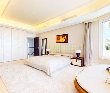 5 bedroom luxury Villa for rent in Marbella, Andalusia - Photo 6