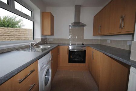2 bedroom bungalow to rent - Photo 2