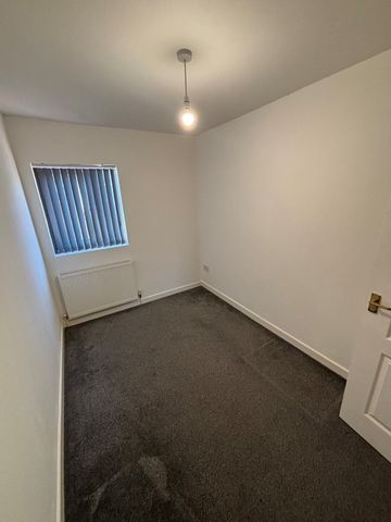 Tawe Place, Clydach, SWANSEA - Photo 4