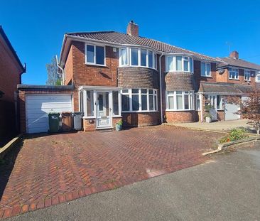 3 bedroom semi-detached house to rent - Photo 2