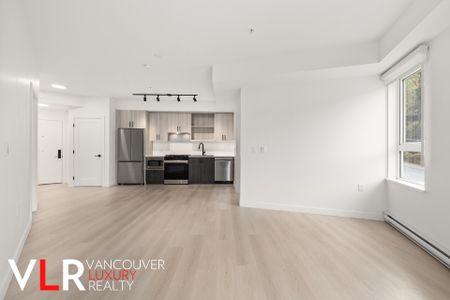 Condo in Port Moody, British Columbia - Photo 3