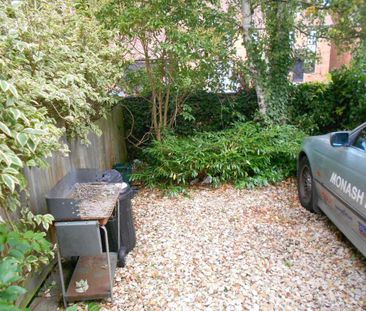 1 bedroom in a house share to rent - Photo 5