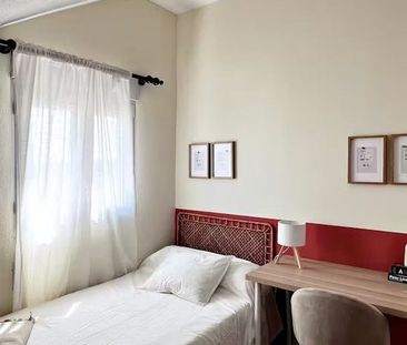 Calle Jaenar, Madrid, Community of Madrid 28043 - Photo 6