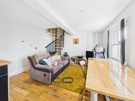 2 bedroom apartment to rent - Photo 2