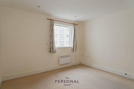 2 bedroom flat to rent - Photo 3