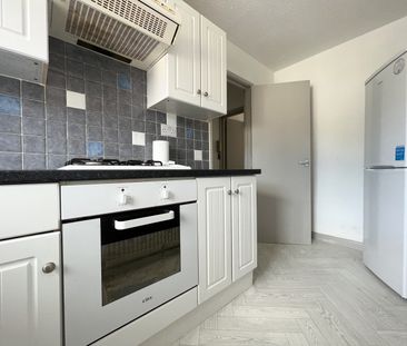 Llanbleddian Gardens, Cathays - Photo 3