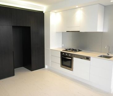 One Bedroom Apartment In Stunning Nero Complex - Photo 2