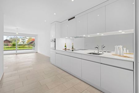 Modern garden apartment in the beautiful Tuggen SZ - Photo 3