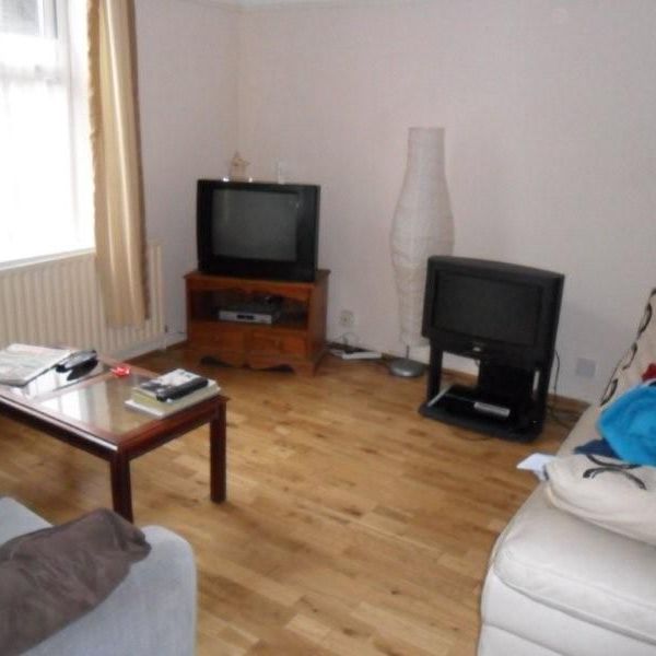 5 Church Avenue, NG7 2EW, NOTTINGHAM - Photo 1