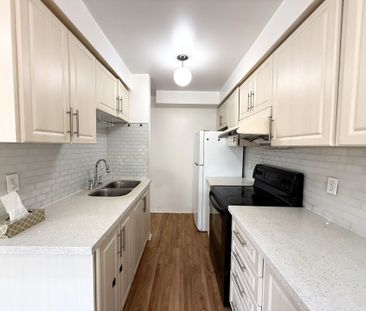 For Lease - 55 Ravenscliffe Court, Brampton, Ontario - Photo 5