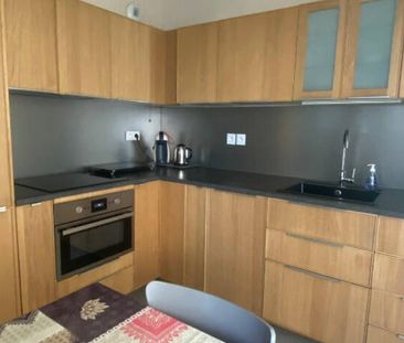 CUVRY-RESIDENCE RECENTE-F2 MEUBLE-CUISINE EQUIPEE-GARAGE - Photo 3