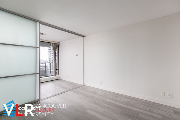 Condo in North Vancouver, BC - Photo 1