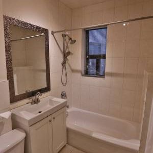 Queen West Large 2BR with Balcony, Utilities All Included! - Photo 4