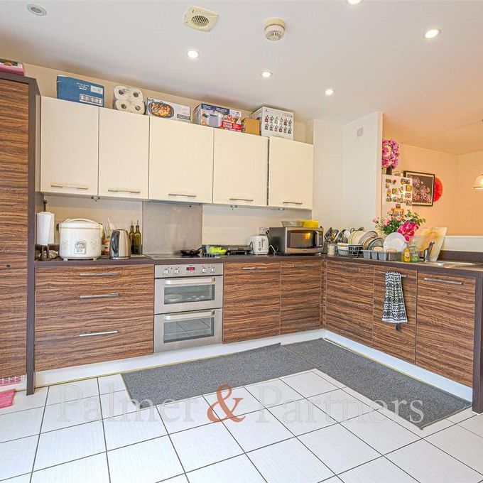 4 bedroom terraced house to rent - Photo 1