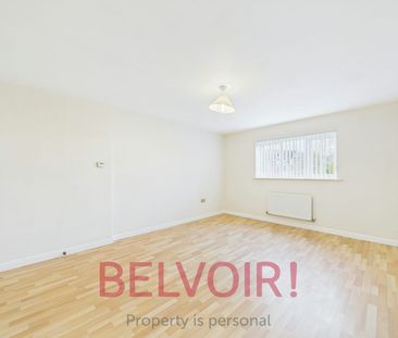 Flat to rent on - Photo 1