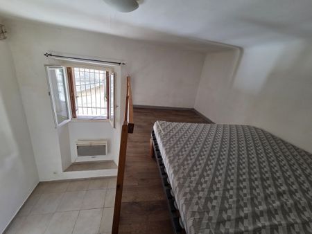 Location Appartement 2 pièces 35m² MARSEILLE 13ème - Photo 2