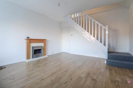 2 bedroom townhouse to rent - Photo 3