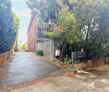 CONVENIENT POSITION - Photo 4