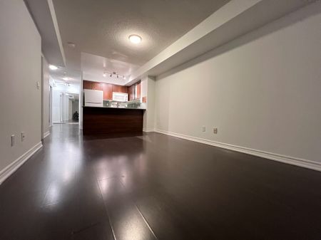 For Lease - 761 Bay Street Unit# 2011, Toronto, Ontario - Photo 4