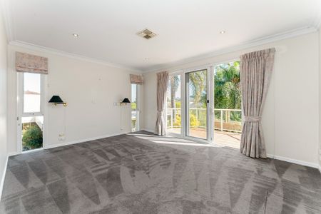 18 Eskdale Road, Caulfield North VIC 3161 - House For Rent | Domain - Photo 5