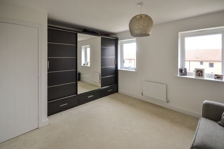 Maytree Crescent, CM17, Harlow - Photo 2