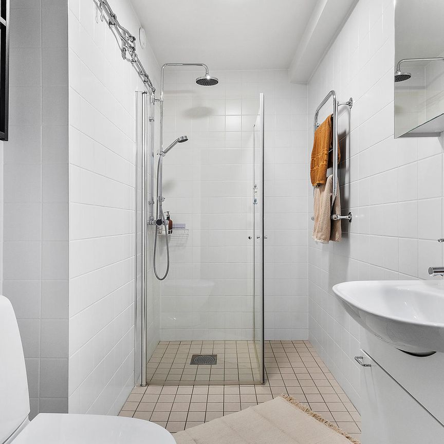 Järnbärarvägen, Skärholmen - Foto 1