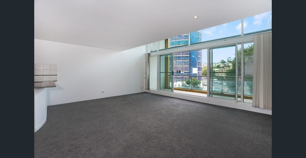 MODERN NEW YORK STYLE LOFT! - Photo 1