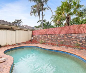 Spacious Family Home | Swimming Pool - Photo 4