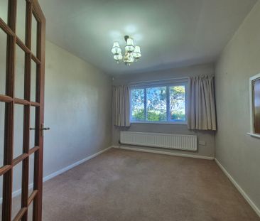 4 bed bungalow to rent in Highfield Close, Kingsland - Photo 5