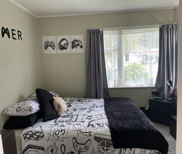 Wainuiomata Living - Photo 5