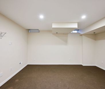 For Lease - 842 Luxton Drive, Milton, Ontario - Photo 4