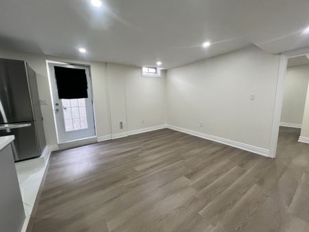 For Lease - 5 Fenn Street, Ajax, Ontario - Photo 2