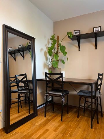 Möblierte 2 1/2 Zimmer Wohnung in Neuhausen - Photo 2