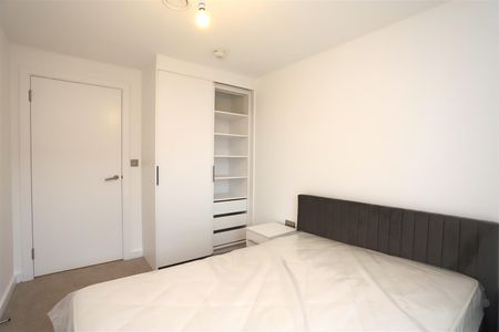 The Railings, Middlewood Locks - Photo 4