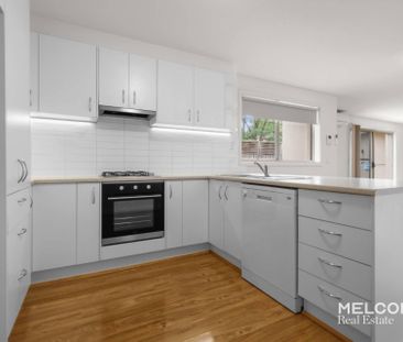 CENTRAL BLISS IN BENTLEIGH - UNFURNISHED - Photo 6
