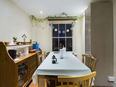 Hartington Road, Brighton, BN2 - Photo 2