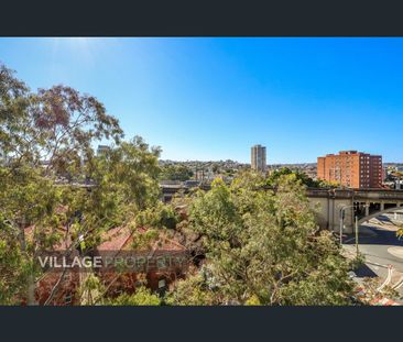 602/61 Lavender Street, Milsons Point, NSW 2061 - Photo 2
