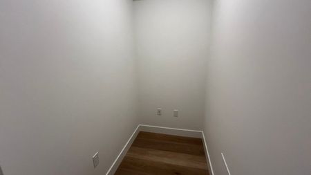 2 Bedroom Condo in Langley - Photo 2